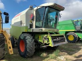 Tractores usados 5350 - COSECHADORA CLAAS MEDION 340